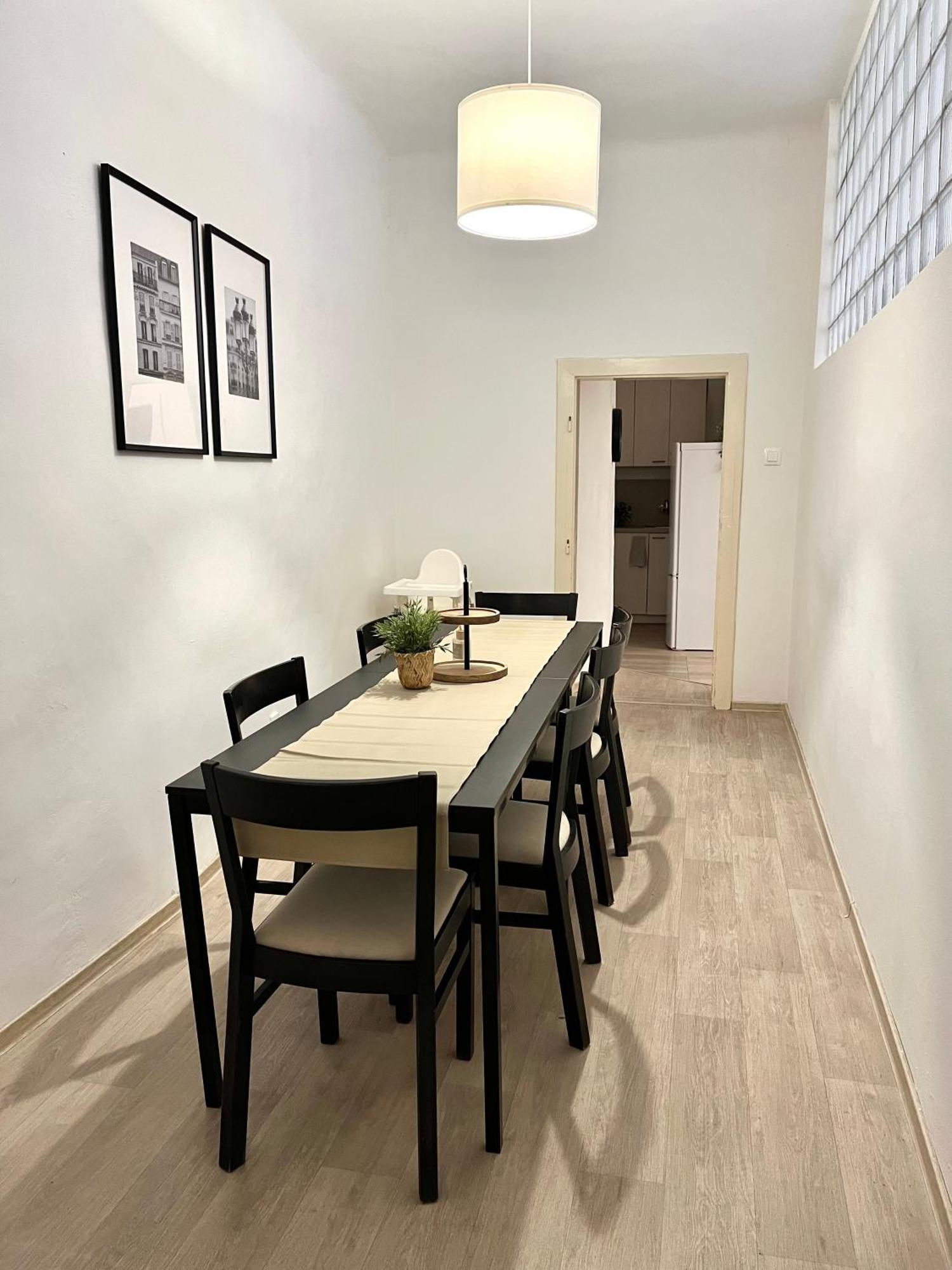Apartment Lea - Old Town Bratislava Ngoại thất bức ảnh